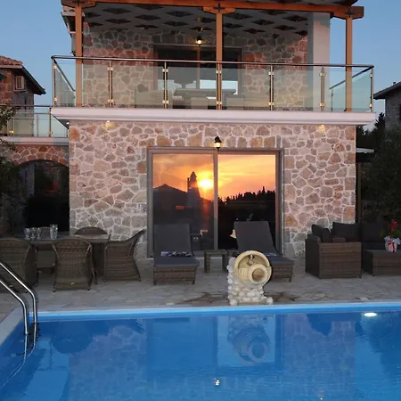 Mit Pool Fuer 4 Personen Und 2 Casa vacanze *